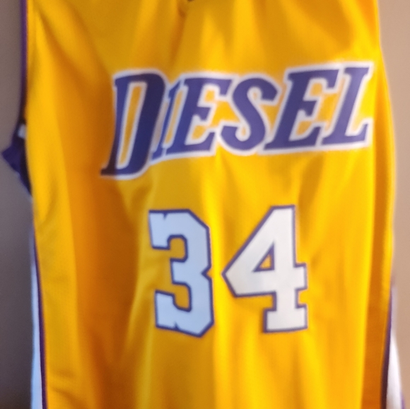 Shaq signed and authenticated jersey - Picture 2 of 2